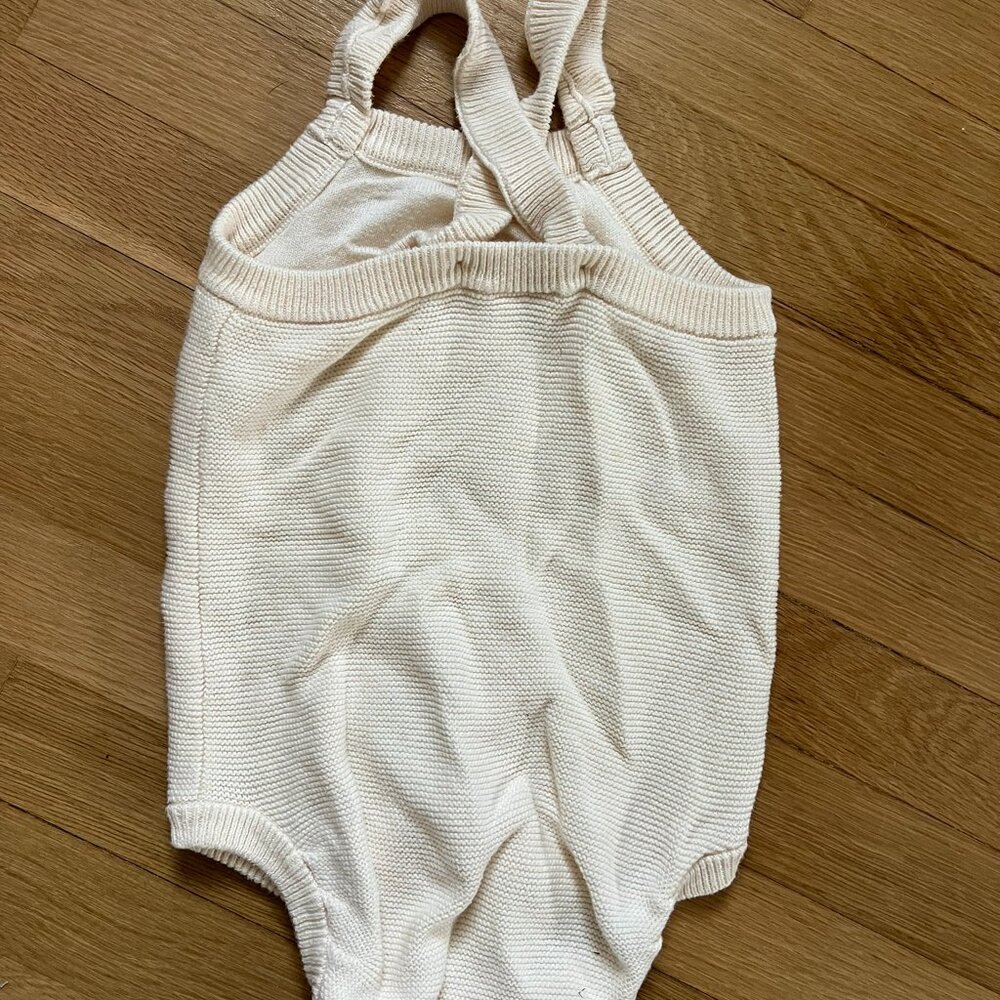 HANNA ANDERSSON Apple 100% Cotton Summer Cream Red Knit Buttons Bodysuit Romper - Picture 2 of 10